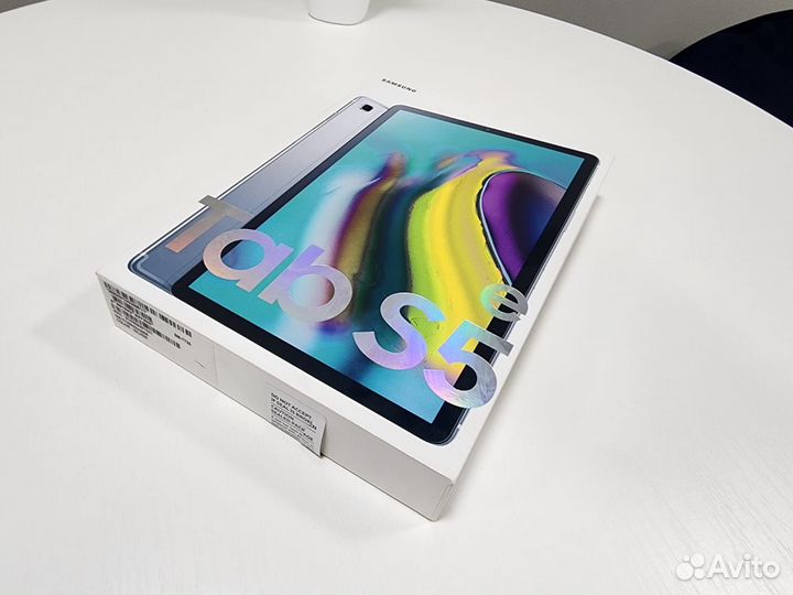 Samsung Galaxy Tab S5e 4/64 LTE + Чехол-Клавиатура