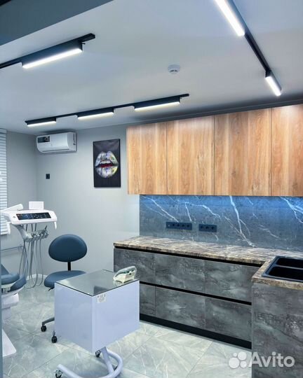 Установка потолочных светильников