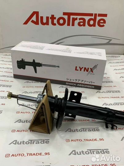 Амортизатор Volkswagen Polo перед. японские