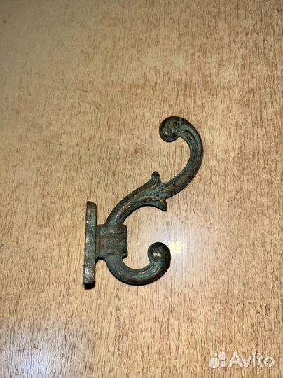 Крючки латунные