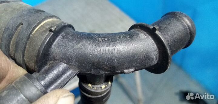 Патрубок Skoda Rapid