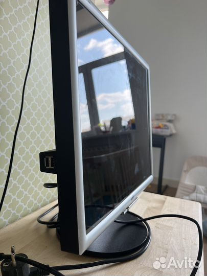 Монитор NEC multisync