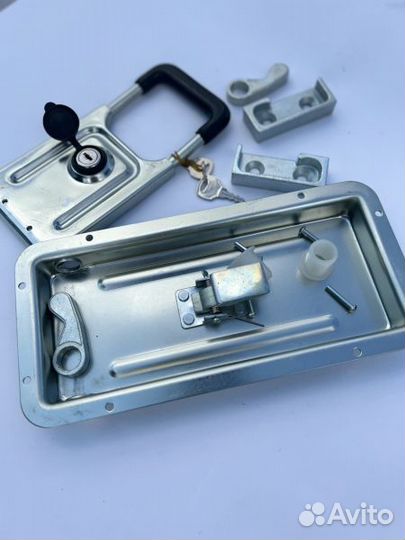 Замок для ворот прицепа штанговый d 16мм внутренн