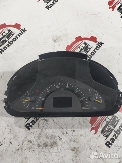 Щиток приборов (Панель приборов) Mercedes Vito