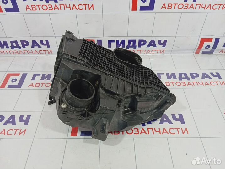 Корпус воздушного фильтра LADA Largus 165000974R