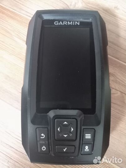 Эхолот Garmin striker plus 4