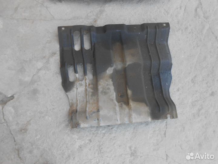 Защита двигателя Mitsubishi L 200 L200 задняя