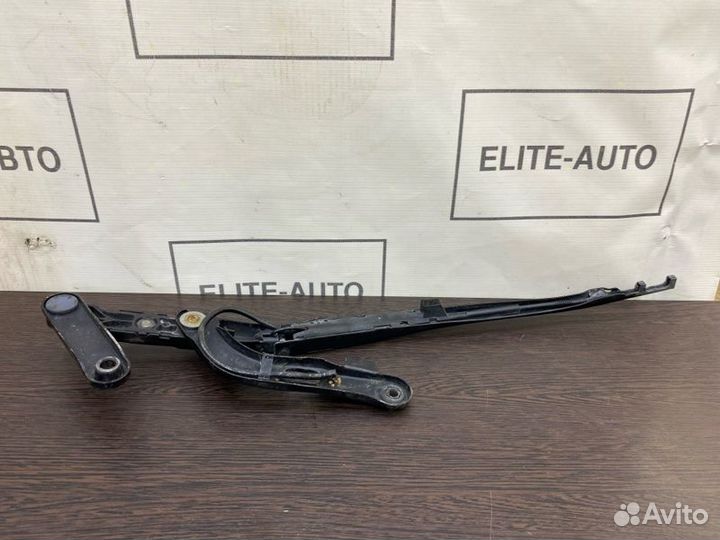 Поводок дворника правый Bmw 7 E66 2002