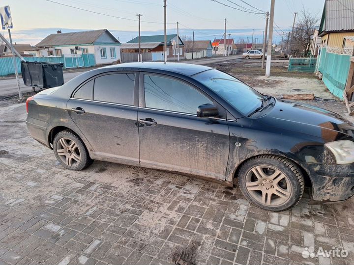 Toyota Avensis 2.0 AT, 2004, 200 000 км