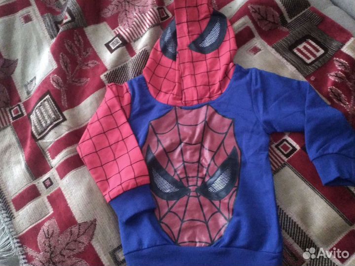 Кофта с человеком пауком