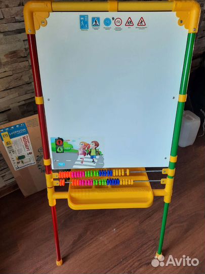 Мольберт детский двухсторонний