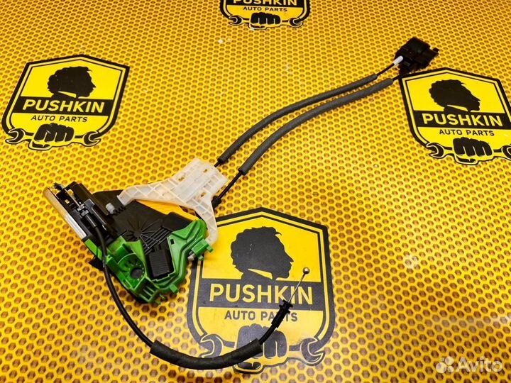 Замок двери передний левый Kia Sorento Prime UM