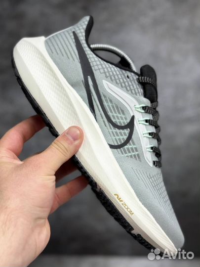 Nike Pegasus 39: Легкость в каждом шаге LUX