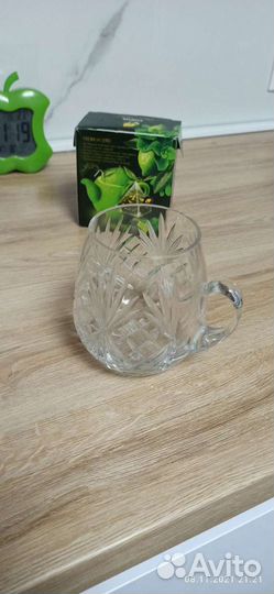 Хрустальная кружка, ваза