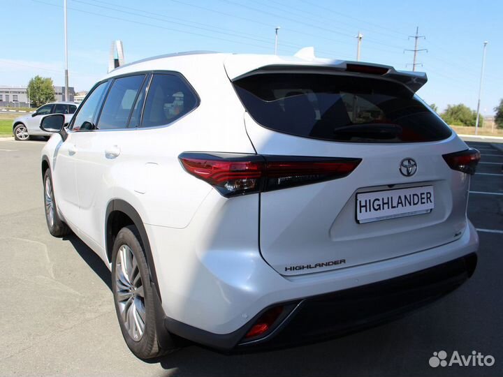 Toyota Highlander 3.5 AT, 2022