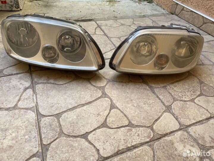 Фары на volkswagen caddy