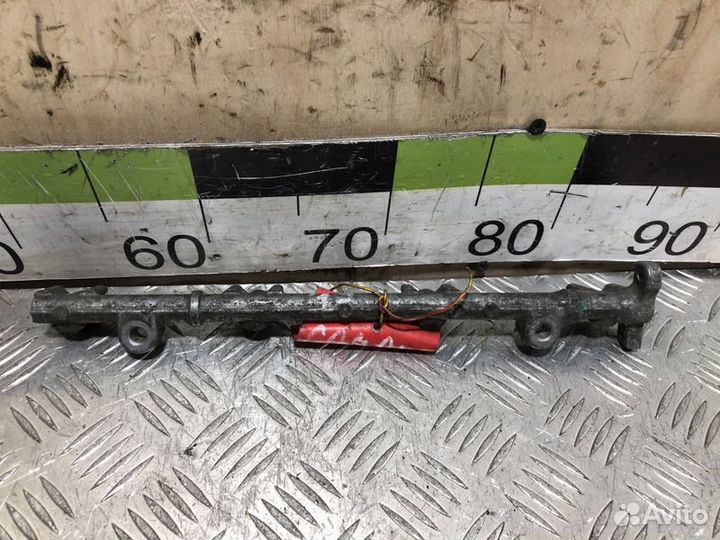 Рейка топливная рампа Toyota Rav 4 2006 2013