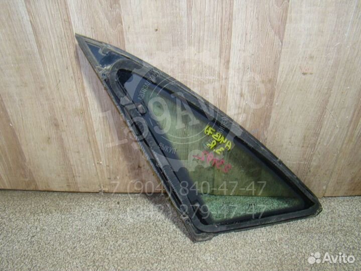 Стекло кузовное глухое правое Audi A4 (B7)
