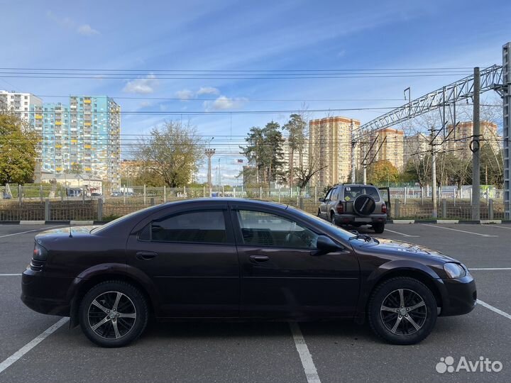 Dodge Stratus 2.4 AT, 2004, 212 149 км