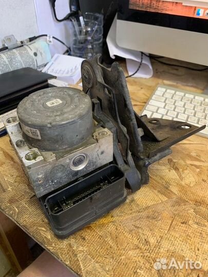 Блок абс (ABS) Audi MQB