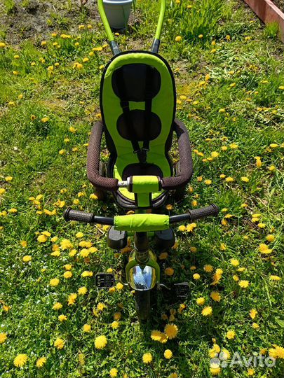 Трехколесный велосипед для малышей