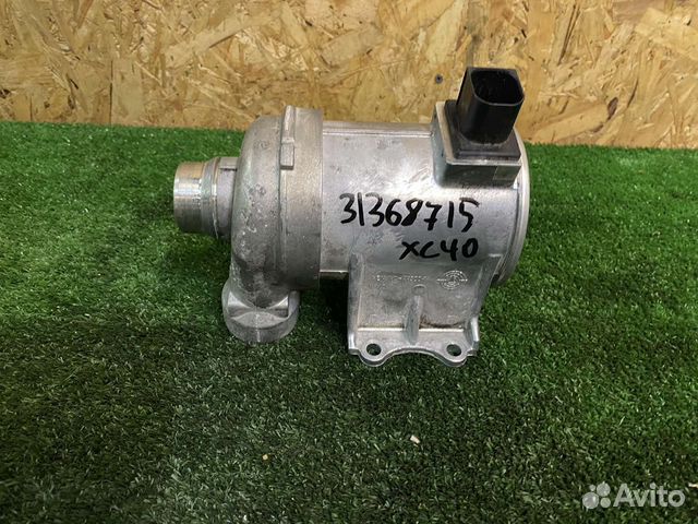 Насос охлаждающей жидкости помпа Volvo XC90 XC40