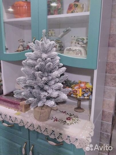 Елка искусственная литая заснеженная каминная