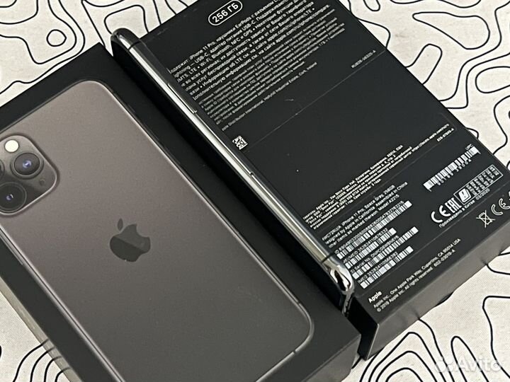 iPhone 11 Pro, 256 ГБ