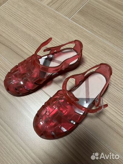 Сандалии Burberry