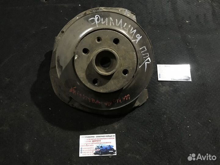 Кулак поворотный правый Шкода Фелиция Felicia