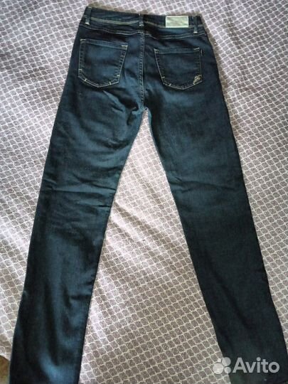 Джинсы