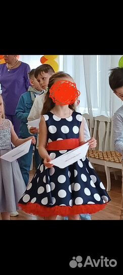 Нарядное платье для девочки