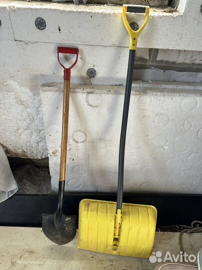 Лапата для снега