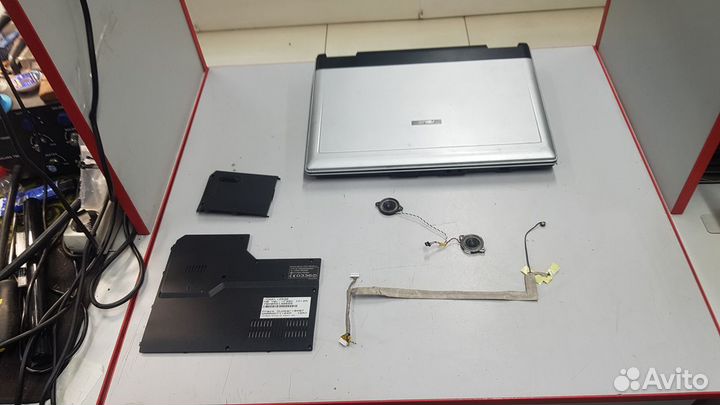 Ноутбук Asus Z53S в разборе