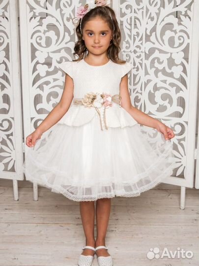 Платье для девочки.Размер 92-98
