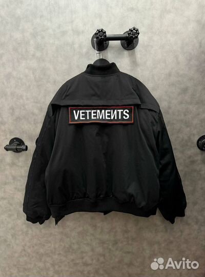 Бомбер Vetements