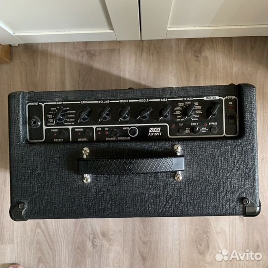 Комбоусилитель Vox AD15Vt