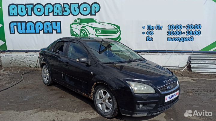 Козырек солнцезащитный правый Ford Focus 2 1708997