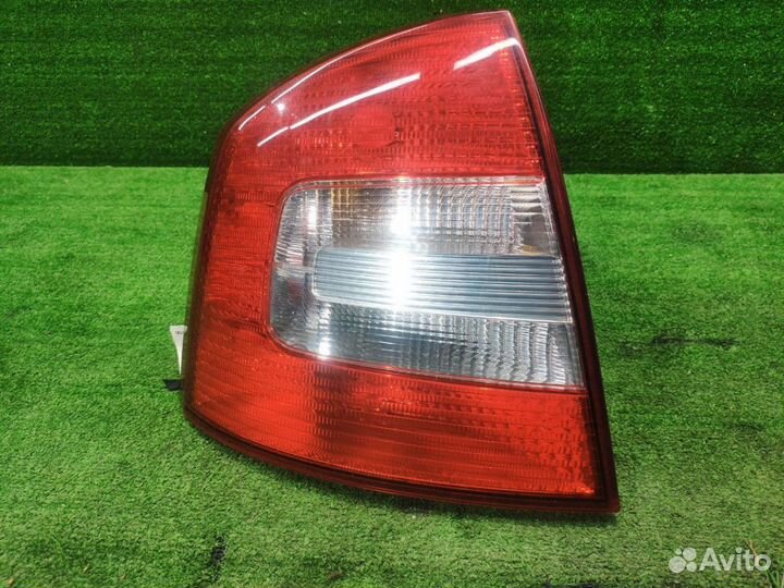 Фонарь задний левый оригинал Skoda Octavia A5