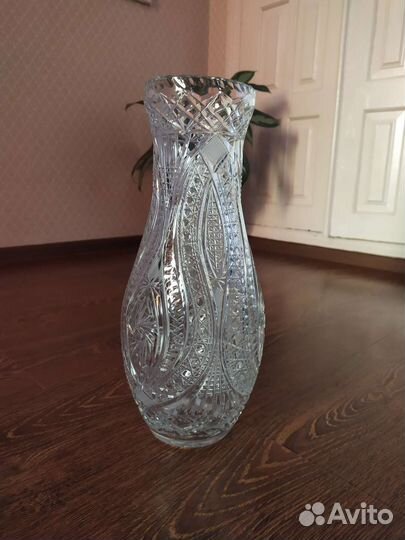 Ваза хрустальная