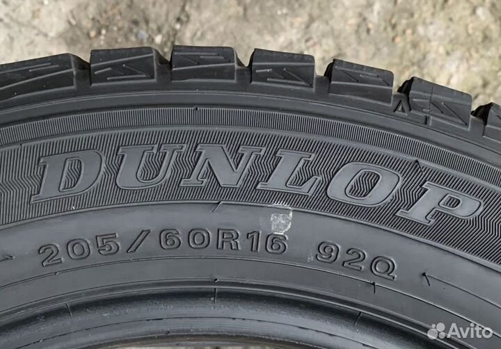 Dunlop Winter Maxx WM01 205/60 R16