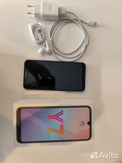 HUAWEI Y7 (2019), 3/32 ГБ