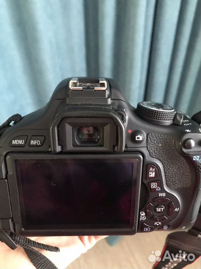 Зеркальный фотоаппарат canon DS 126311