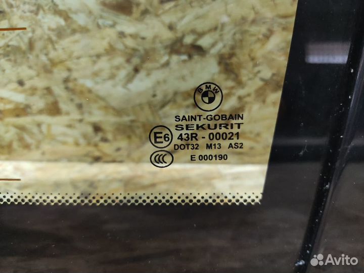 Форточка глухая BMW X3 E83