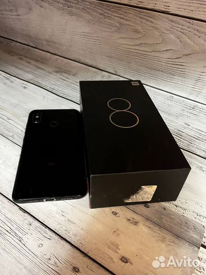 Xiaomi Mi 8, 6/64 ГБ