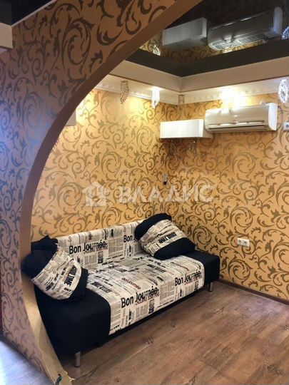 3-к. квартира, 50 м², 3/17 эт.