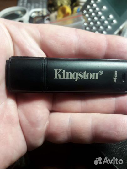 Kingston DataTraveler 4000 на 4Gb