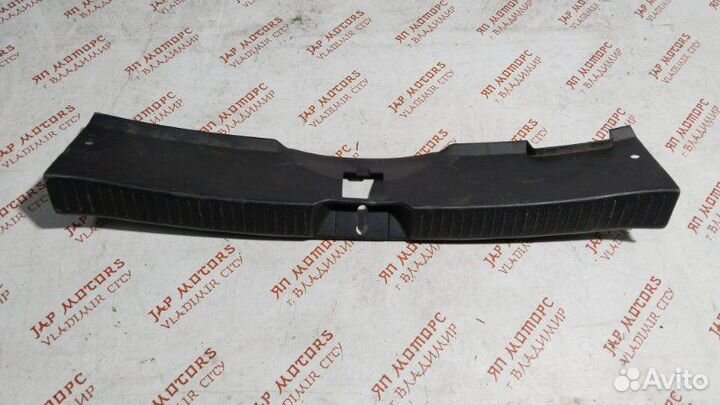 Накладка замка багажника Mazda Cx7 CBA 2.3 L3-VDT