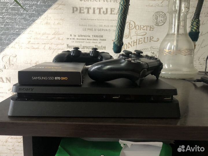 Sony playstation 4 PS4 1tb