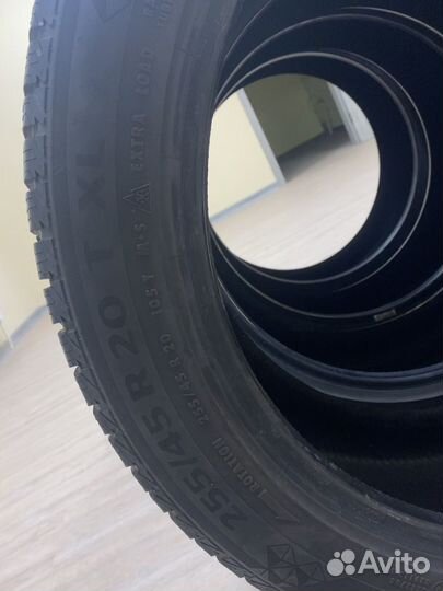 Continental ContiVikingContact 7 255/45 R20